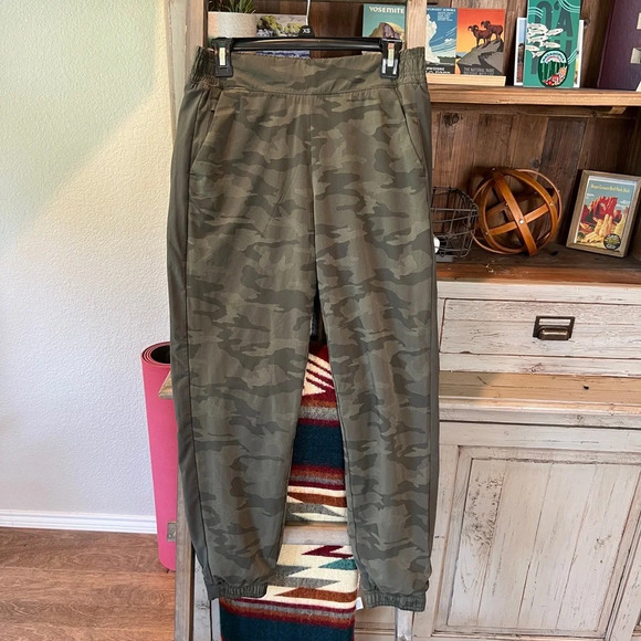 Athleta Brooklyn textured lined jogger size 6 - Picture 1 of 13